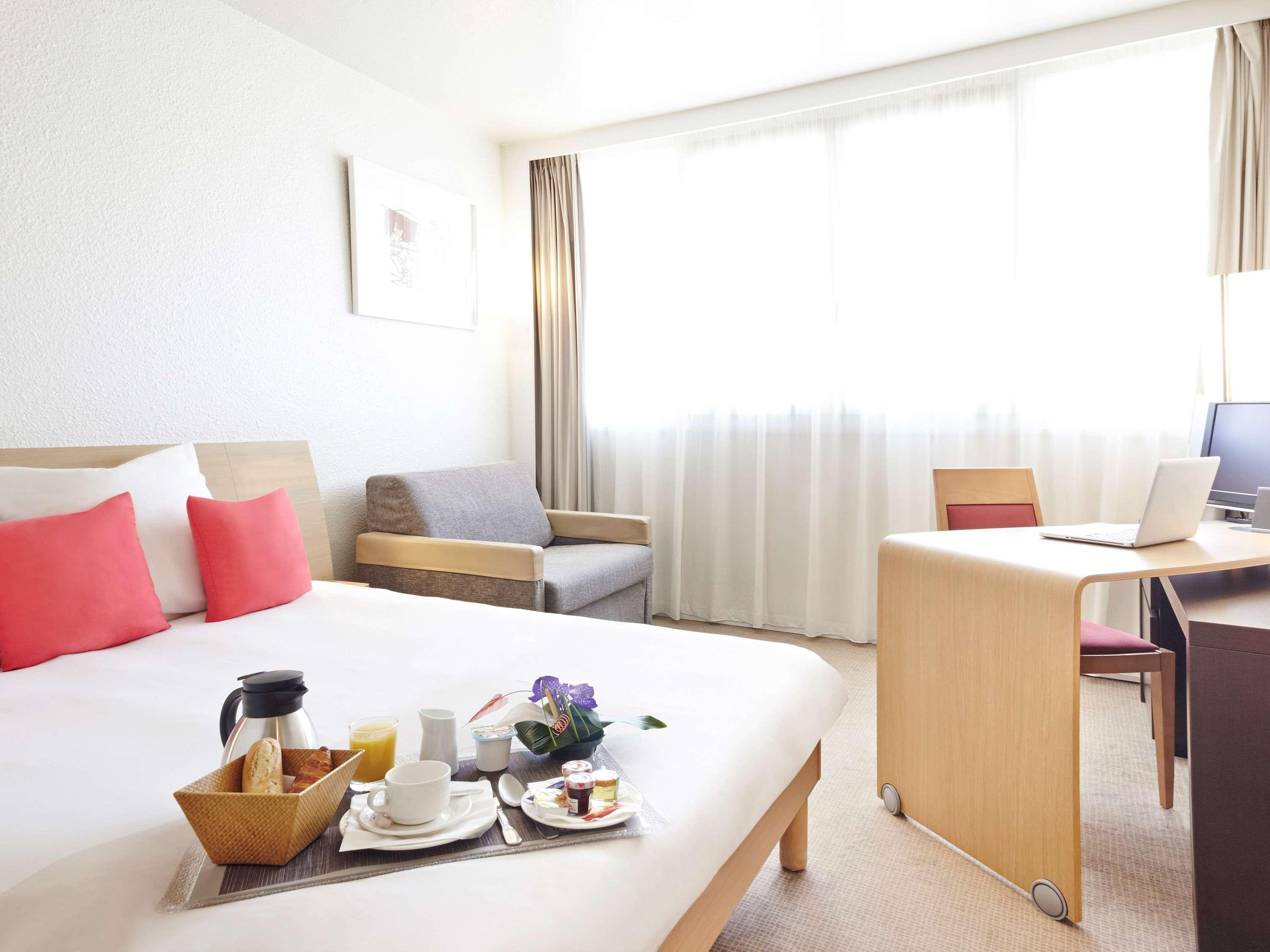 Novotel Massy Palaiseau Buitenkant foto