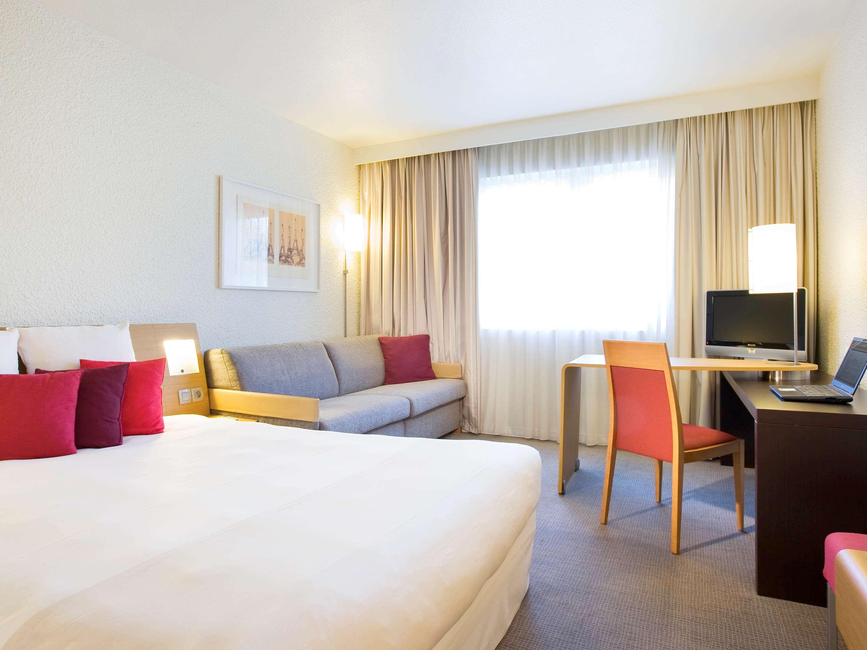 Novotel Massy Palaiseau Buitenkant foto